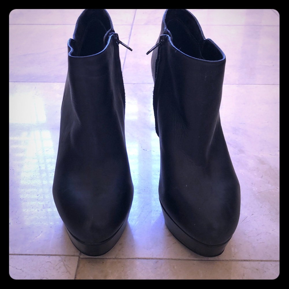 Black ankle bootie heels